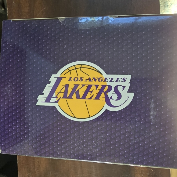 LeBron James Los Angeles Lakers smALL-STARS Minis 6" Vinyl Figurine Purple/Gold - Picture 5 of 5